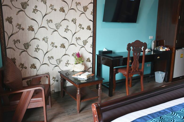 Chunlee Grand Hotel