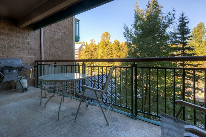 Trails End Condos By Crmr