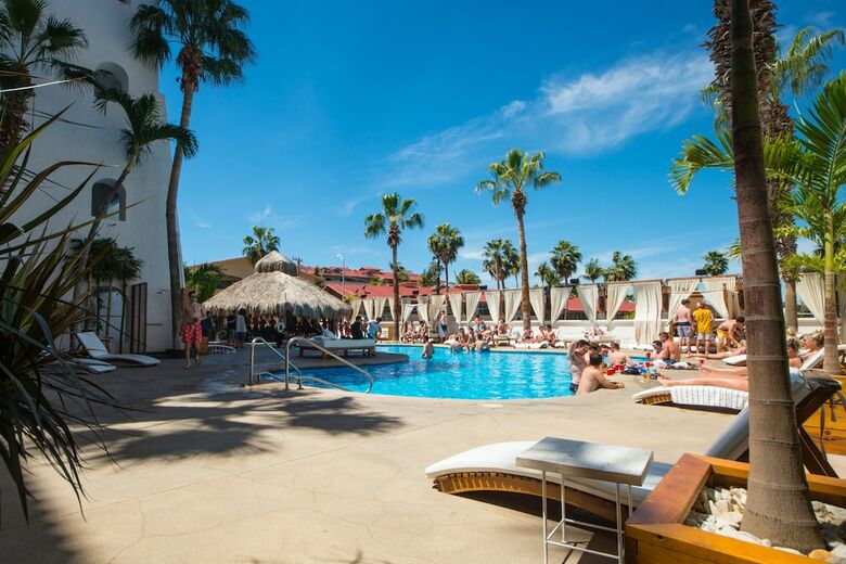 Aparthotel Bahia Condo