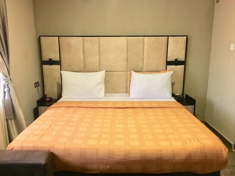 Elicris Hotel
