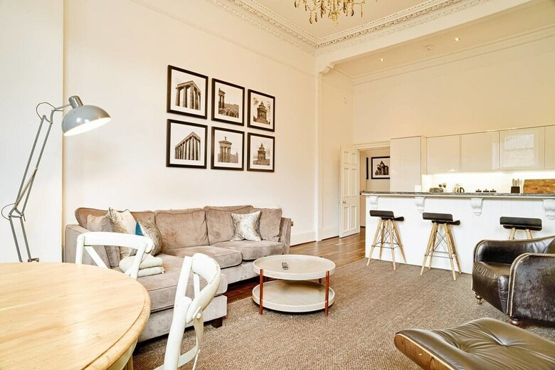 Luxury George Street Apartments: Edinburgh Suite
