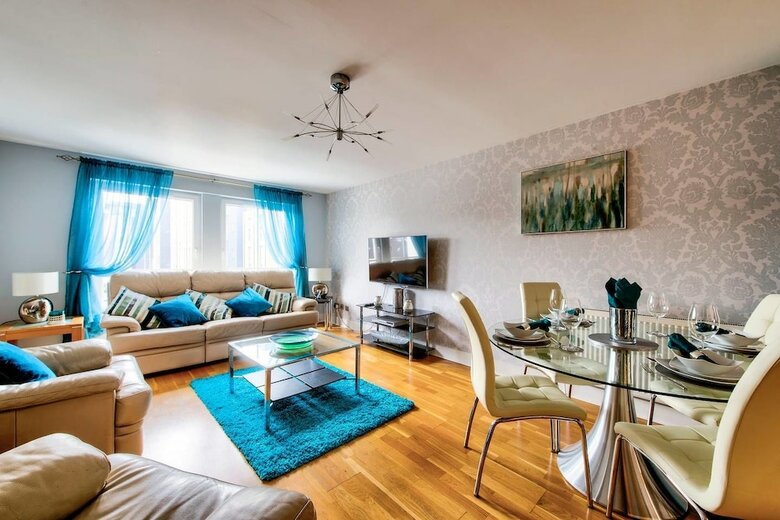 Modern 3 Bed/2bath City Centre Apartment