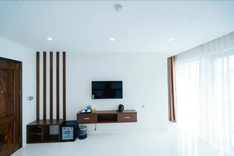 Starway Hotel