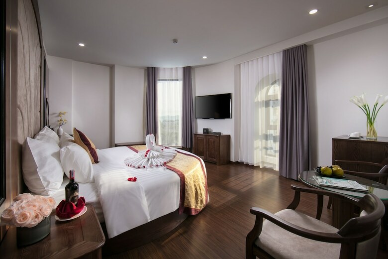 Halios Hotel Halong
