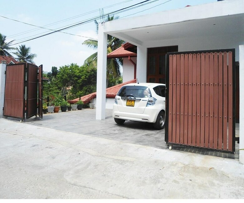 Yoho Mount Villa