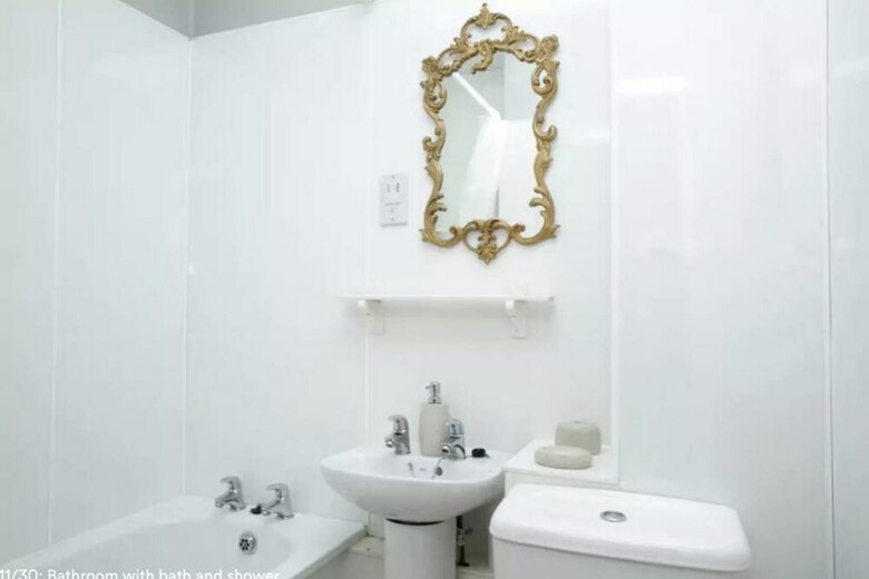 Stylish Castle View Apartment