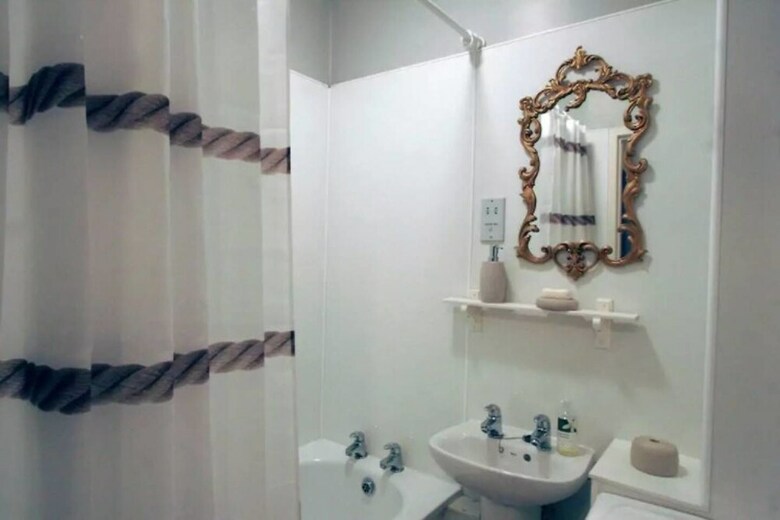 Stylish Castle View Apartment