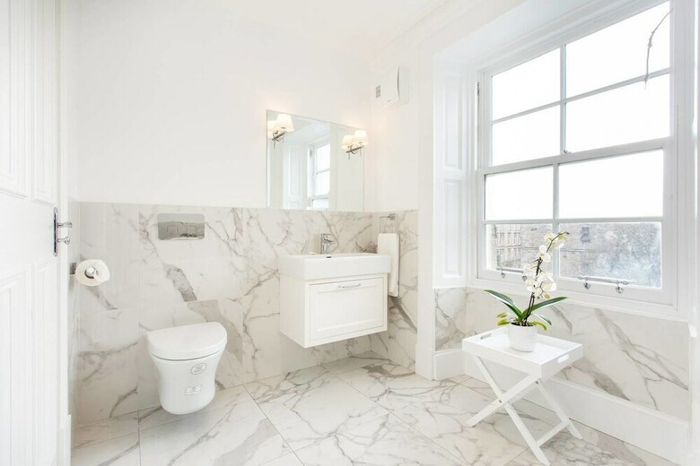 Luxury 4-bedroom Townhouse In Prestigious West End