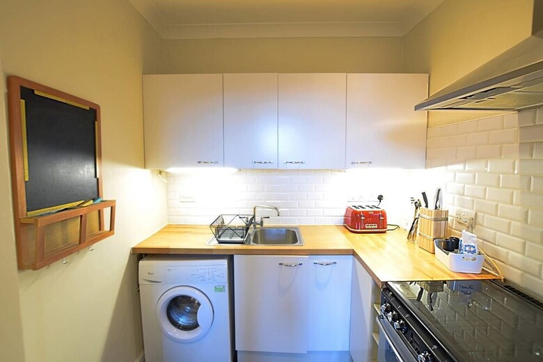 Lovely And Cozy Edinburgh City Centre Apartment