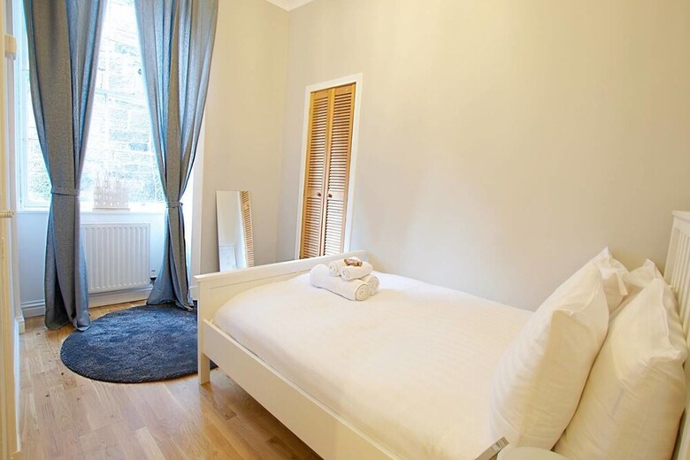 Lovely And Cozy Edinburgh City Centre Apartment