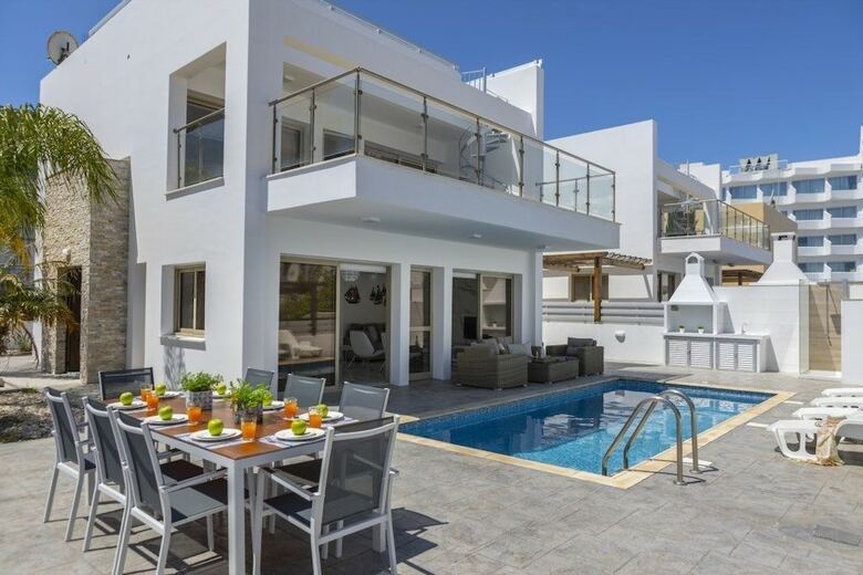 Protaras Sunrise Beach Villa