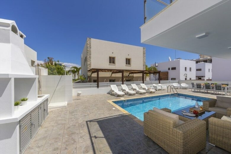 Protaras Sunrise Beach Villa