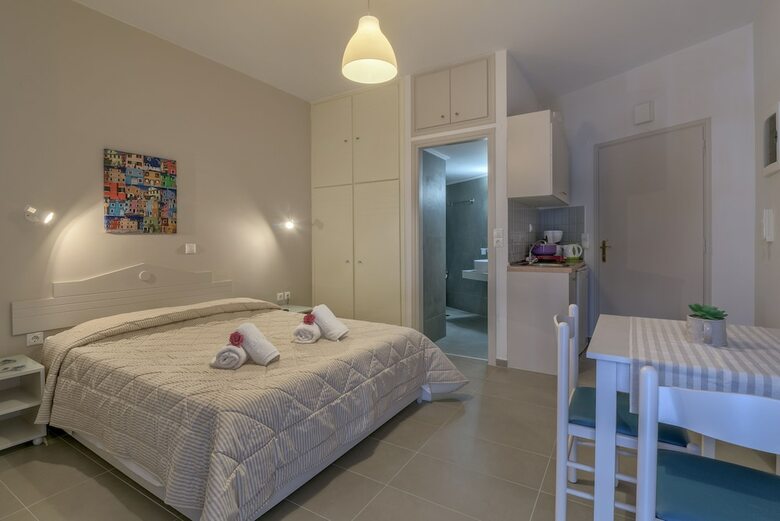 Aloe Apartments & Studios