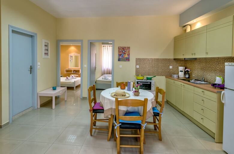Aloe Apartments & Studios