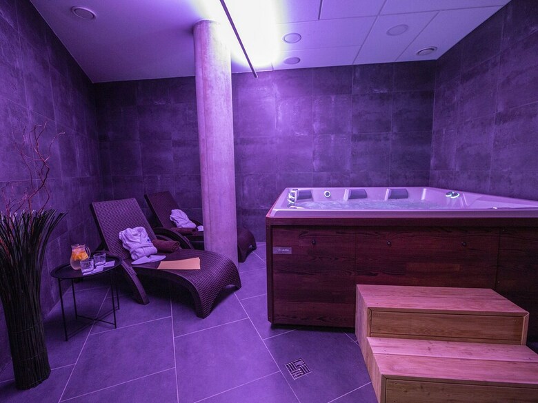 Ea Hotel Tammel
