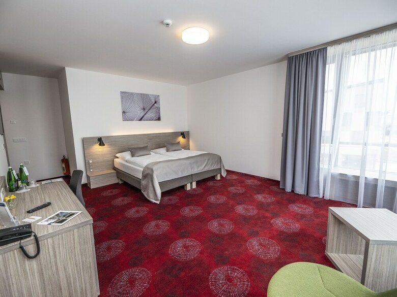 Ea Hotel Tammel