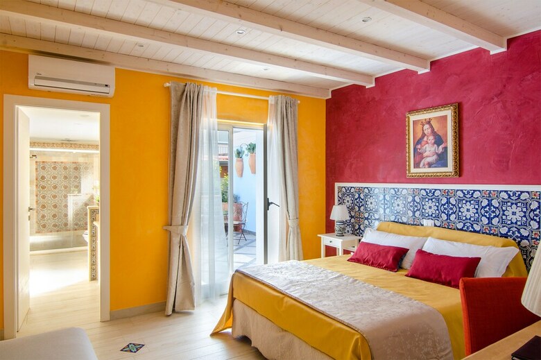Posada Mediterranean Charm