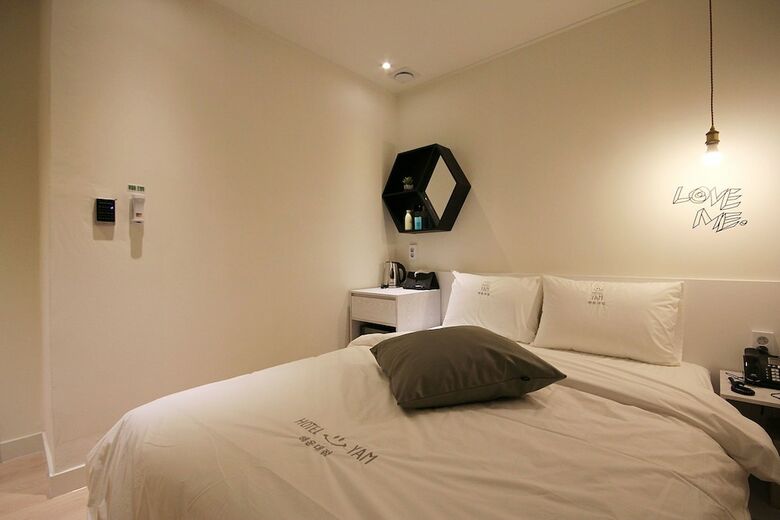 Hotel Yam
