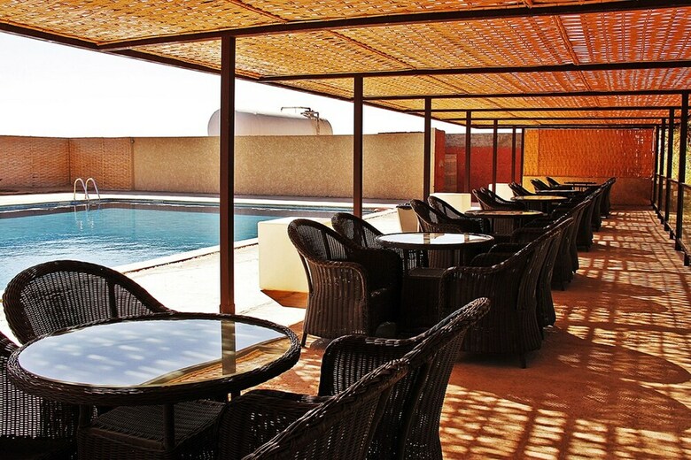 Mraguen Hotel