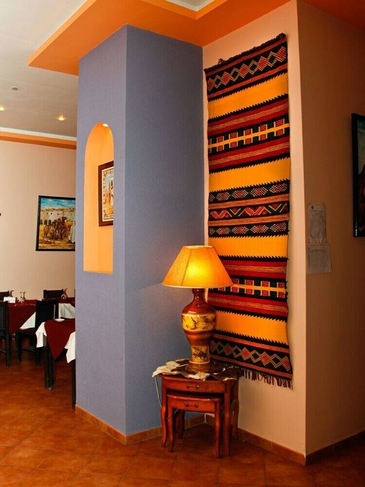 Mraguen Hotel