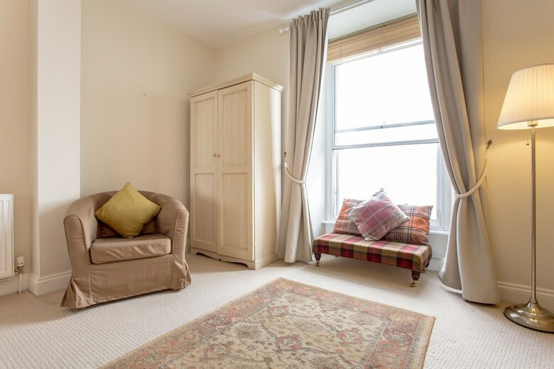 Scse Modern Apartment