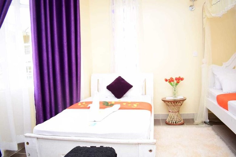 Hotel Ann Airport Home And Tour