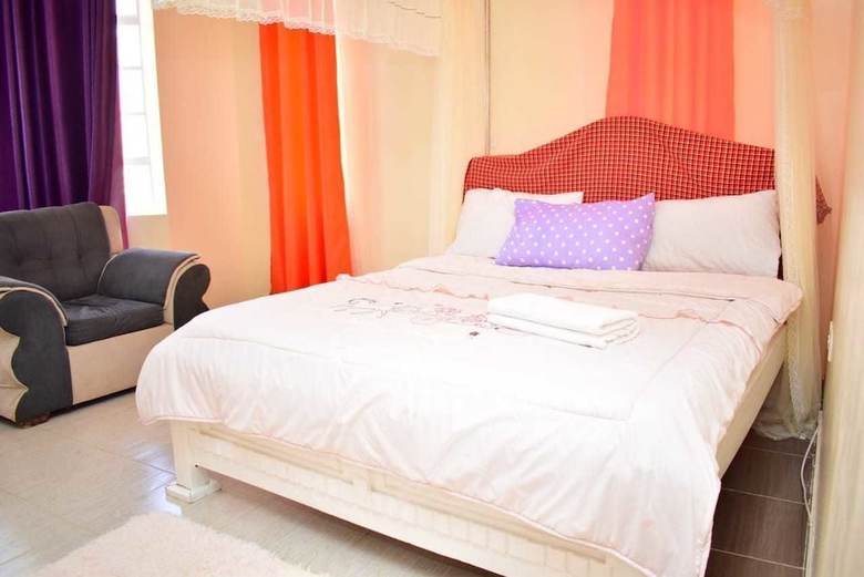 Hotel Ann Airport Home And Tour