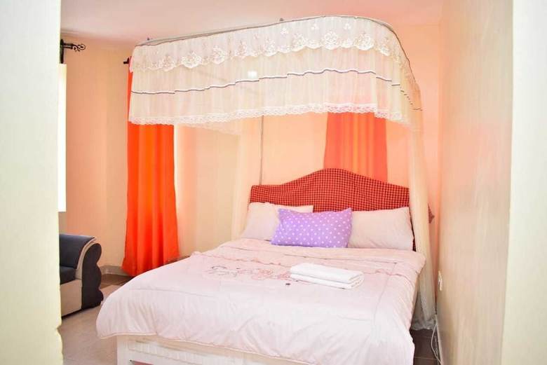 Hotel Ann Airport Home And Tour