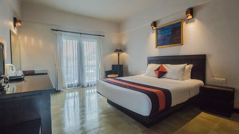 Hotel The Lokha Legian Resort & Spa