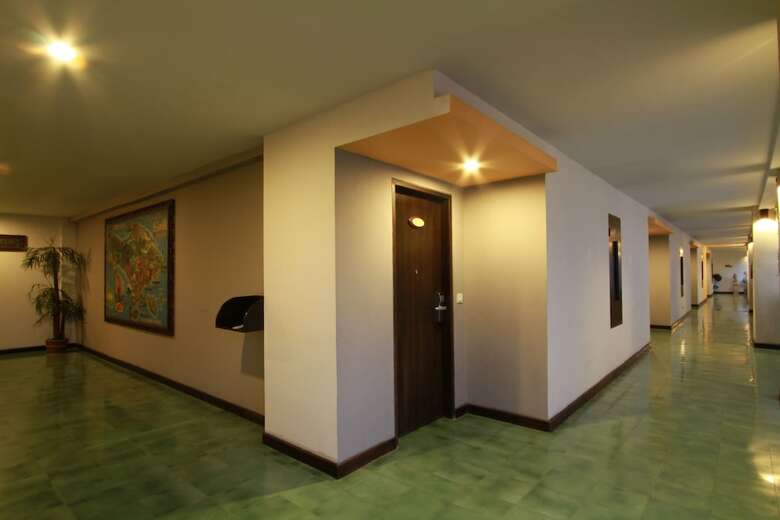 Hotel The Lokha Legian Resort & Spa