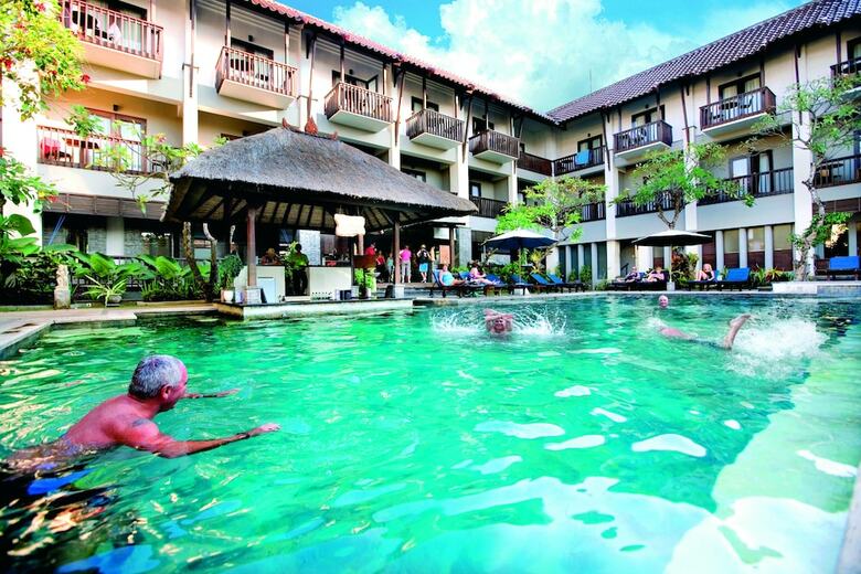 Hotel The Lokha Legian Resort & Spa