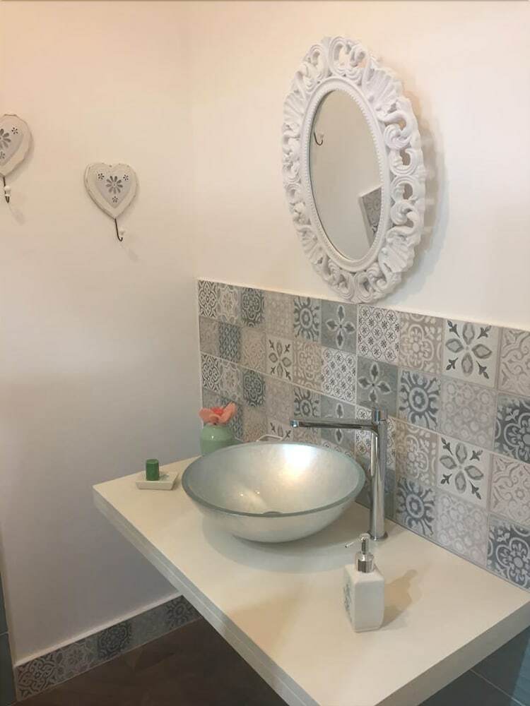 Bed & Breakfast Chic & Beauty