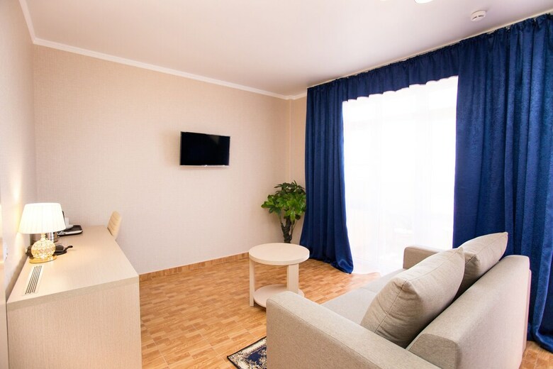 Hotel Alfa Plyus