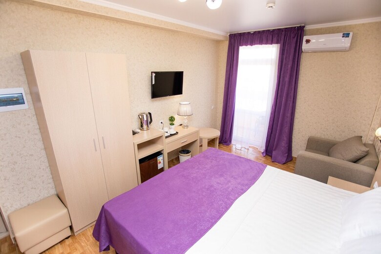 Hotel Alfa Plyus