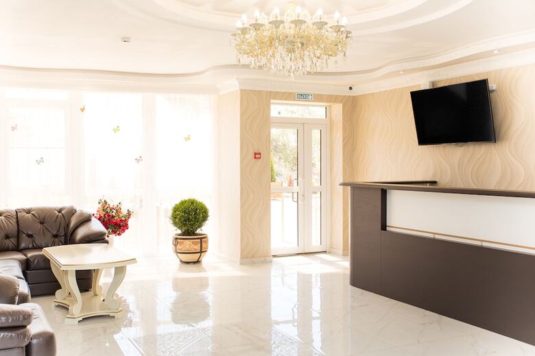 Hotel Alfa Plyus