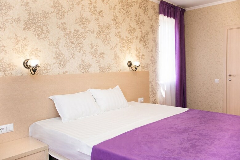 Hotel Alfa Plyus