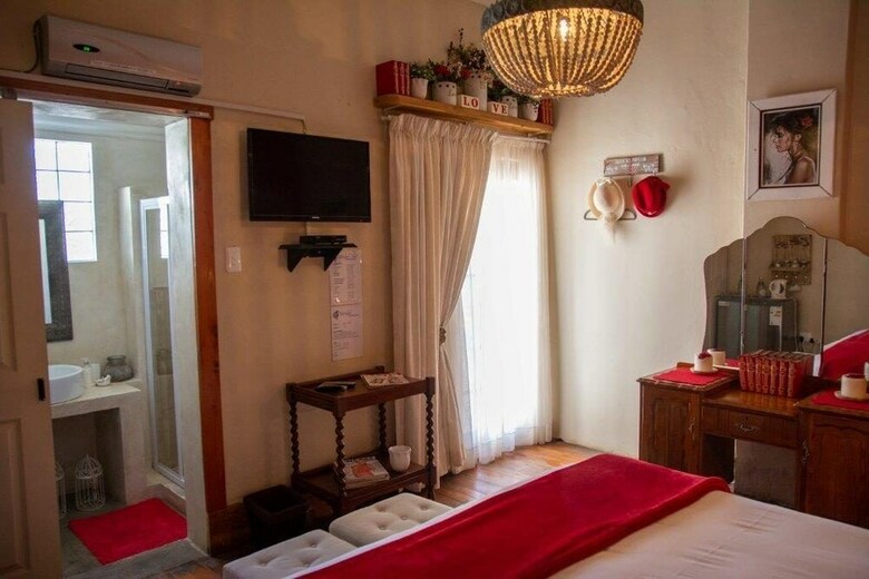 Hotel Mirabel Guesthouse