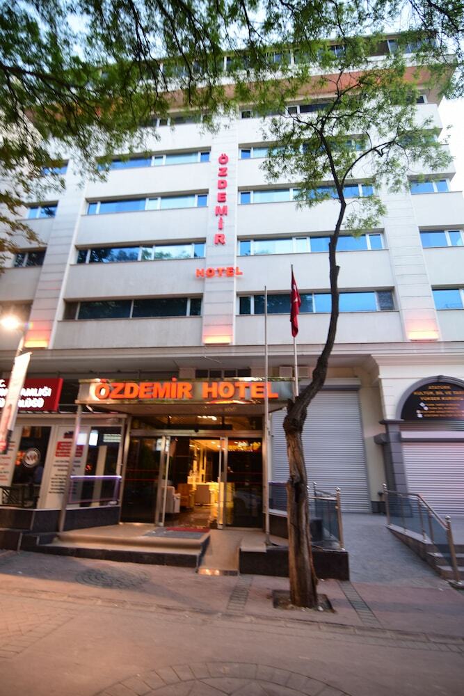 �zdemir Palas Hotel
