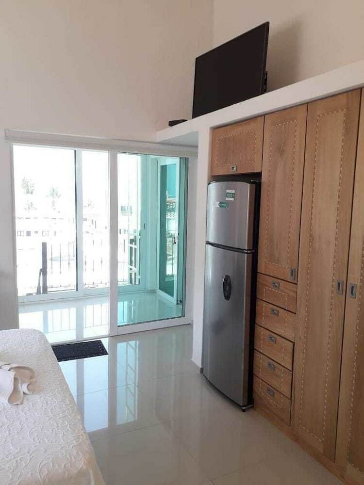 Aparthotel Hotel Andales On The Bay Suites