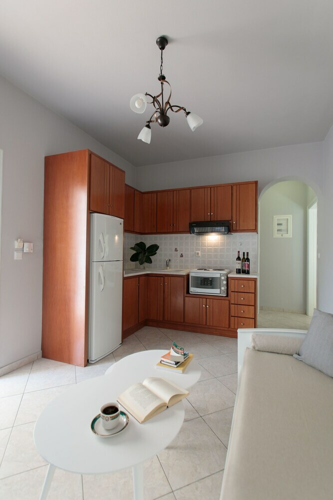 Apartamentos Erato Inn