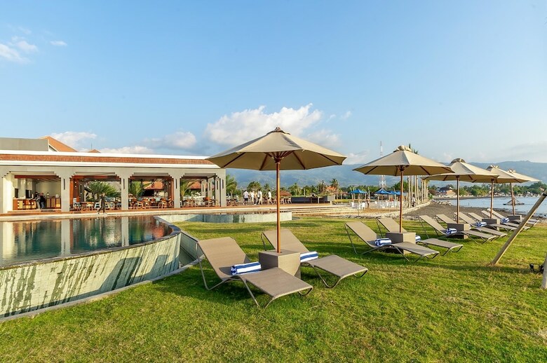 Hotel Lovina Beach Club & Resort
