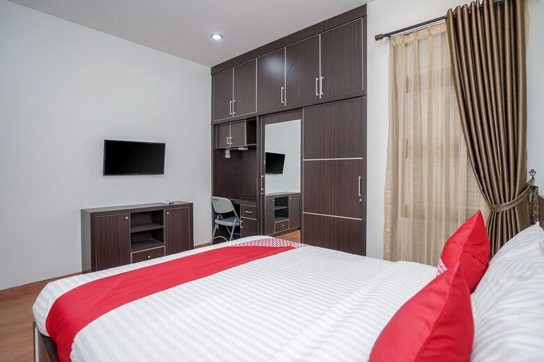 Hostal Oyo 932 Griya Mas Residence Syariah