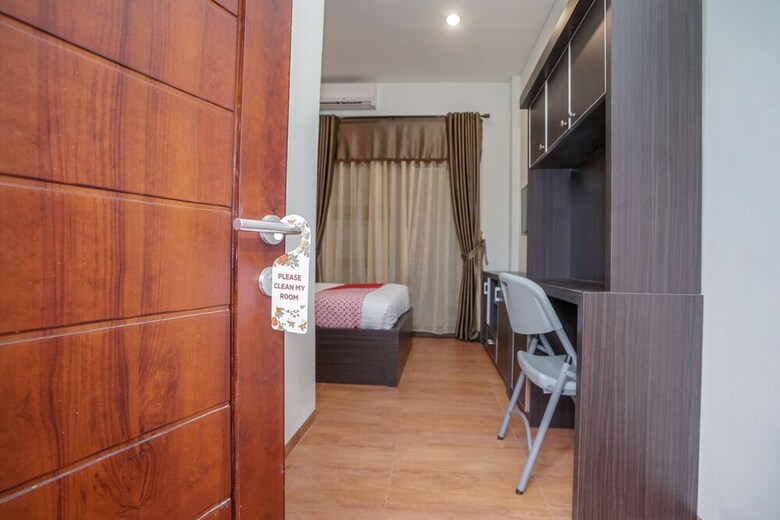 Hostal Oyo 932 Griya Mas Residence Syariah