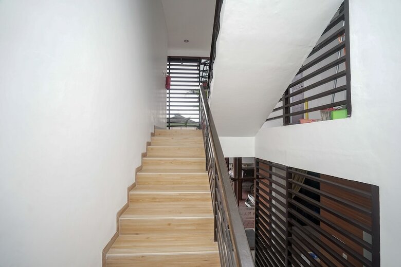 Hostal Oyo 932 Griya Mas Residence Syariah