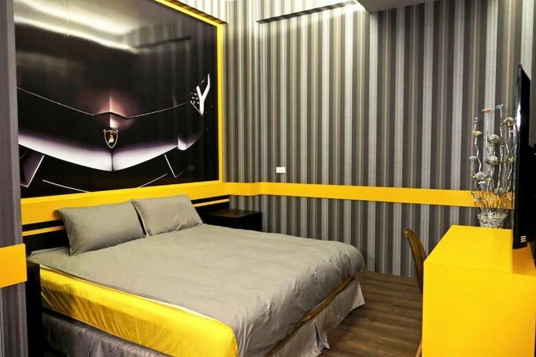 Hotel Happiness Romantic