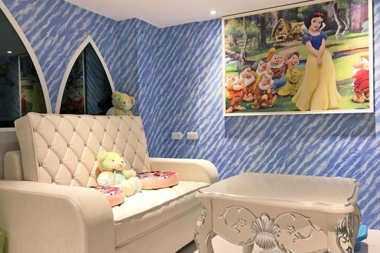Hotel Happiness Romantic