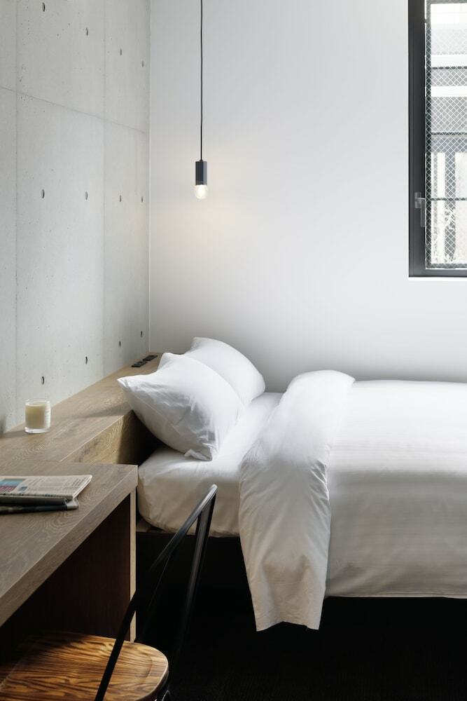 Cen Diversity Hotel & Cafe