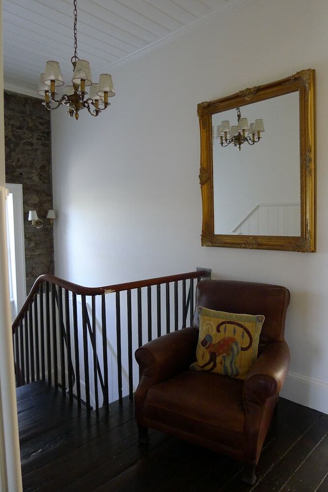 Elephant Bridge Hotel