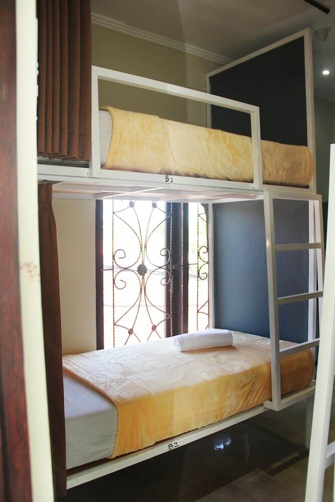 Hostal Ala Hostel