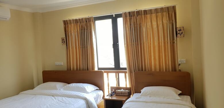 Inle Strand Hotel